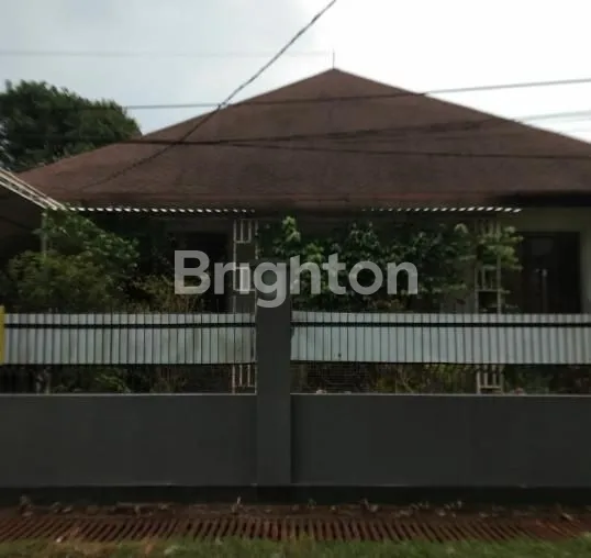 image RUMAH TINGGAL ASRI DAN NYAMAN DI JALAN GUNTUR BOGOR (1)