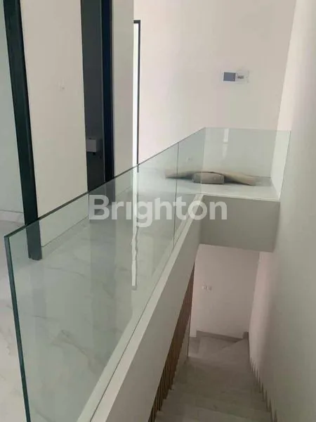 image UNIT READY HUNIAN MINIMALIS BARU GRESS 2 UNIT JEJER, 2 LANTAI,  DAPAT BONUS 4 UNIT AC, TANDON ATAS STAINLESS, 3 UNIT WATERHEATER, 2 UNIT POMPA SANYO   ATAS DAN BAWAH. BURUAN STOK TERBATAS (7)