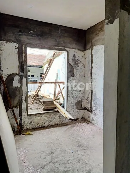 image BANGUNAN BARU GRESS  2 LANTAI, FULL GRANIT TILE  DEKAT AKSES TOLL DAN BANDARA (4)