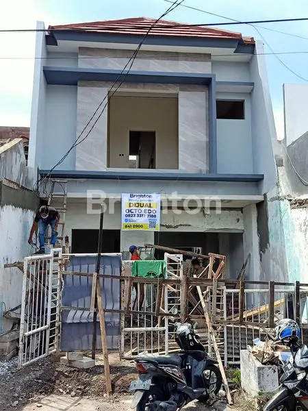 image BANGUNAN BARU GRESS  2 LANTAI, FULL GRANIT TILE  DEKAT AKSES TOLL DAN BANDARA (1)