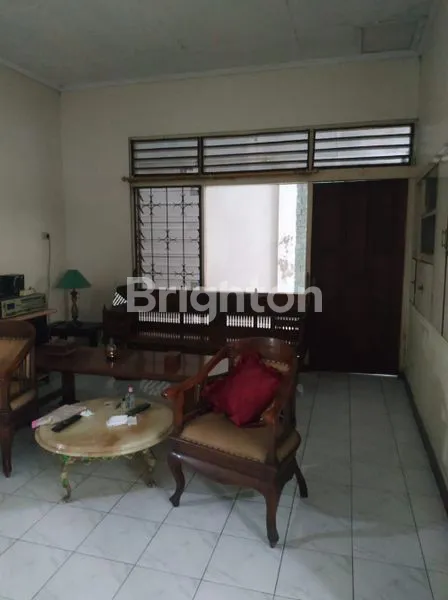 image RUMAH 2 BANGUNAN JALAN GAYUNGAN PTT SURABAYA (5)