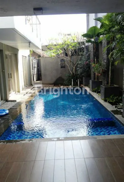 image RUMAH KH MALIK DALAM BURING (7)