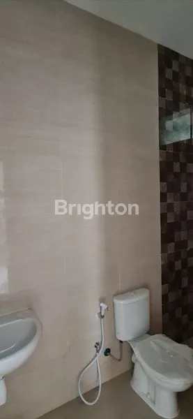 image BANGUNAN BARU GRESS MODERN 2 LANTAI MEWAH DEKAT KOTA (5)