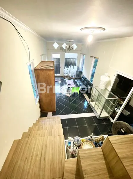 image TURUN HARGA JUAL RUMAH CANTIK DI PERUMAHAN WIKA (3)