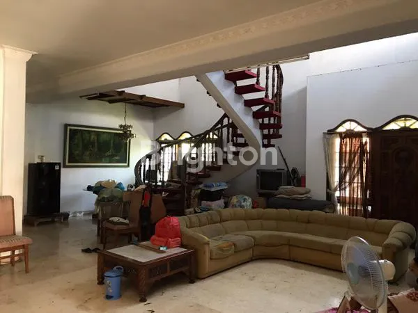 image BU CEPAT RUMAH HOOK 2 LANTAI SIAP HUNI (4)