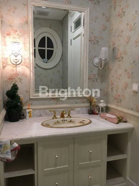 image RUMAH MEWAH PIK 1 (5)