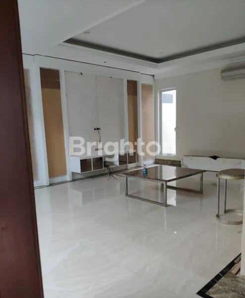 image RUMAH MEWAH SIAP HUNI GRAHA FAMILI (4)