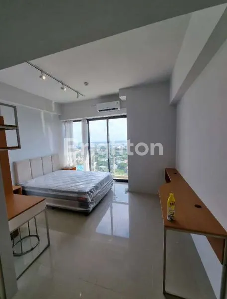 image BARU GRESS APARTEMEN DEKAT UC ADA BALKONNYA (1)