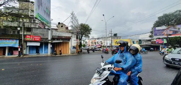 image RUMAH JALAN PROTOKOL 3 LANTAI (4)