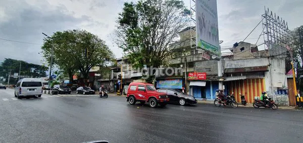 image RUMAH JALAN PROTOKOL 3 LANTAI (3)