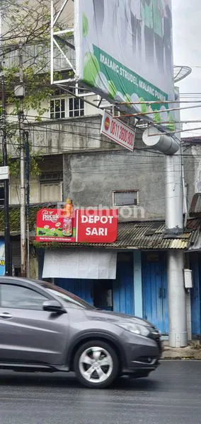 image RUMAH JALAN PROTOKOL 3 LANTAI (6)