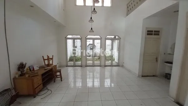 image RUMAH HOEK DI TOSIGA KEMANGGISAN JAKARTA BARAT (10)