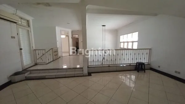 image RUMAH HOEK DI TOSIGA KEMANGGISAN JAKARTA BARAT (9)