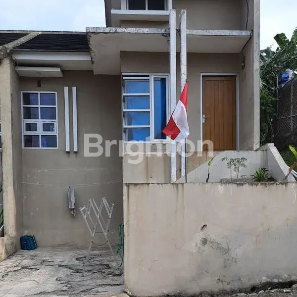 image RUMAH SIAP HUNI DI BANDUNG BARAT (6)