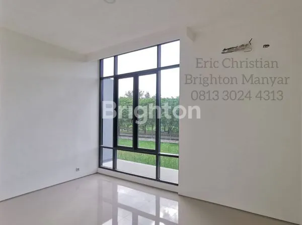 image RUMAH PONDOK CANDRA NEW GRESS MINIMALIS 2 LANTAI DEKAT CLUBHOUSE CARPORT 2 MOBIL PLAFON TINGGI, BANYAK JENDELA & SIRKULASI UDARA BAGUS (8)