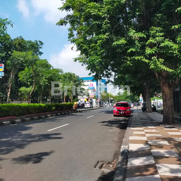 image RUMAH SIAP PAKAI LOKASI JALAN BESAR SEMARANG BARAT (7)