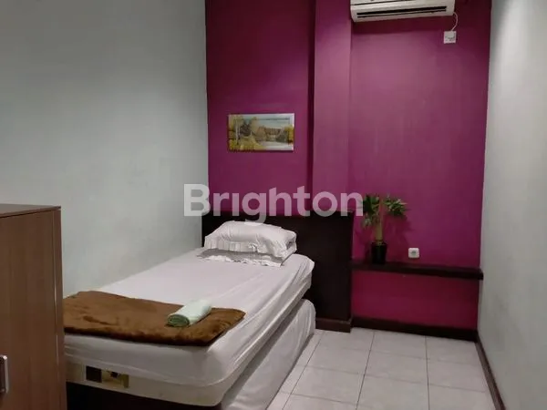 image HOMESTAY + CAFE DI PUSAT KOTA JL. BASUKI RAHMAT SURABAYA (2)