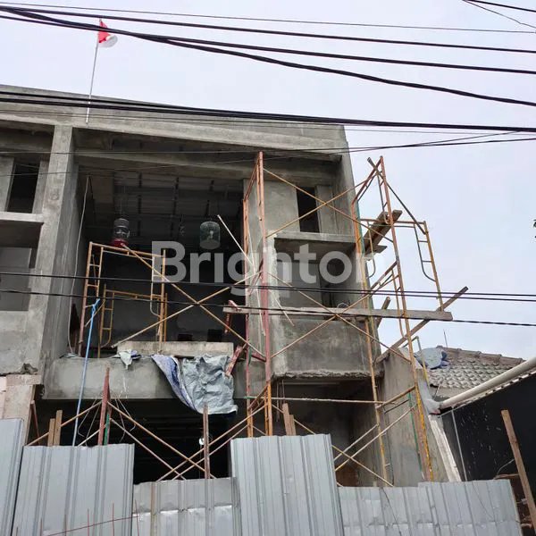 image BANGUNAN BARU GRESS 2 LANTAI TOTAL 4 UNIT ROW JALAN LEBAR. BONUS BANYAK SMART TV 55" BURUAN UNIT TERBATAS (1)