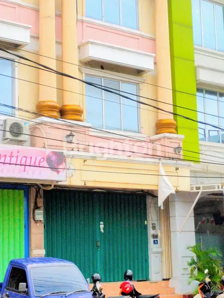 image RUKO SIAP PAKAI TERLETAK DI TENGAH KOTA DI DAERAH PETEMON TIMUR DI RUKO GRAND FLOWER (1)