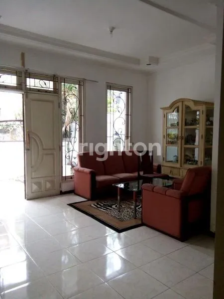 image RUMAH SEMI FURNISHED SIAP HUNI DEKAT PAKUWON CITY MALL (6)