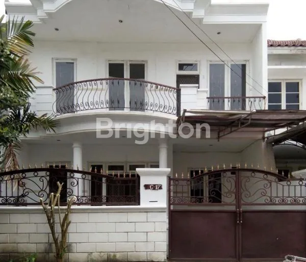 image RUMAH SEMI FURNISHED SIAP HUNI DEKAT PAKUWON CITY MALL (1)