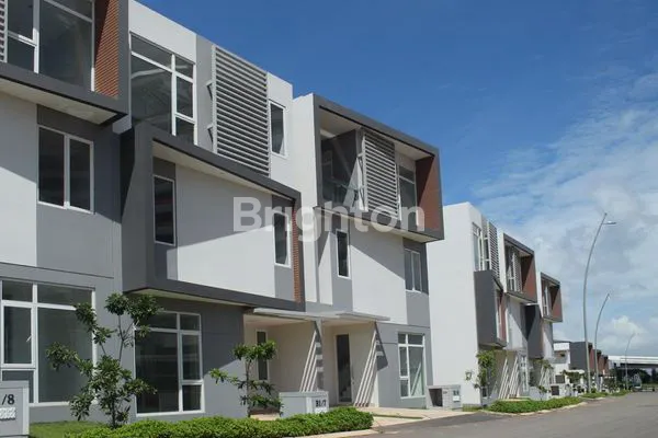 image THE NOVEL RESIDENCE  (3)