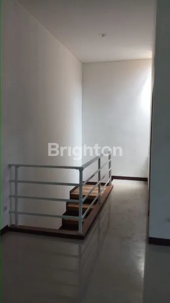 image RUMAH BARU 2 LANTAI DI PERUMAHAN JATI PERMAI - SAYAP KURDI BANDUNG (9)