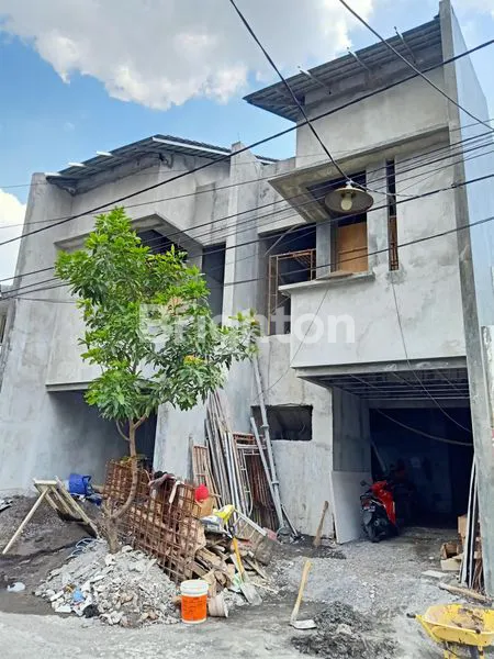 image BANGUNAN BARU ON PROGRESS 2 UNIT JEJER MINIMALIS DEKAT NOL JALAN MERR (2)