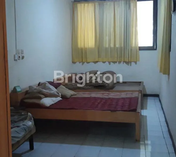 image BUTUH CEPAT LAKU NIH! HARGA TURUN...  TANAH BONUS RUMAH TUA TENGAH KOTA, HANYA SELANGKAH DARI JL MT  HARYONO (5)