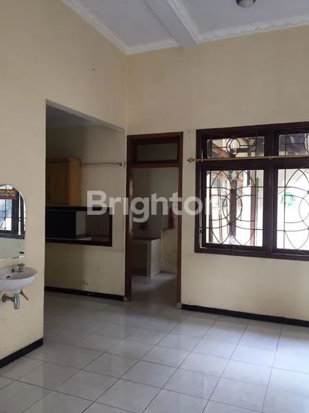 image HUNIAN ELEGAN, DEKAT BANDARA, PINTU TOL, POM BENSIN, UDARA SEJUK (3)