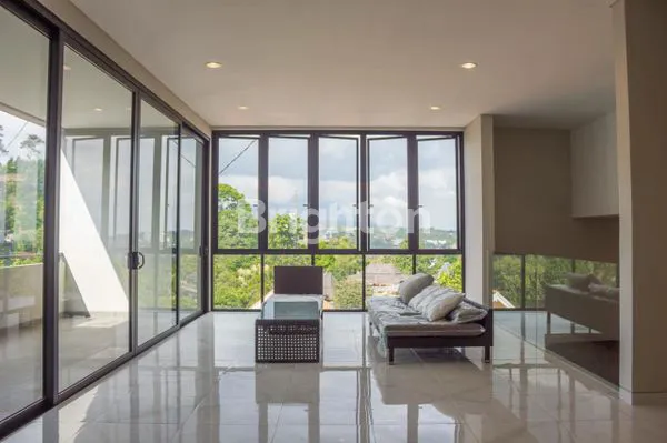 image RUMAH MEWAH DAGO PAKAR RESORT, MAIN ROAD, JARANG ADA (4)