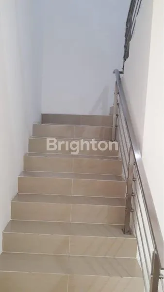 image RUMAH 2LANTAI TAMAN MUTIARA PAKUWON CITY (1)