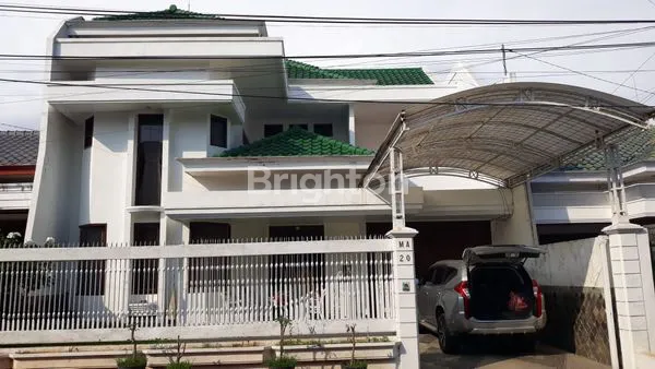 image RUMAH MEWAH DAN LUAS (6)