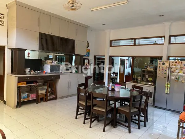 image RUMAH DHARMAHUSADA SURABAYA. SEMI FURNISH. SIAP HUNI. (2)
