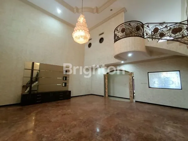 image RUMAH BESAR MEWAH ISTANA DIENG EKSCLUSIF KOTA MALANG (4)