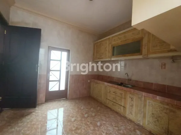 image RUMAH BESAR MEWAH ISTANA DIENG EKSCLUSIF KOTA MALANG (6)