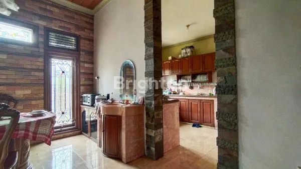 image RUMAH HOOK MEWAH SEMI FURNISH DEKAT SOEKARNO HATTA MALANG (6)