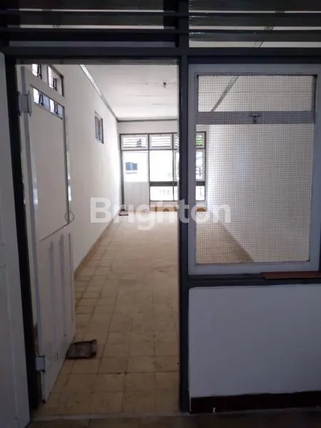 image RUMAH PUSAT KOTA JALAN JEND. BASUKI RACHMAT (6)