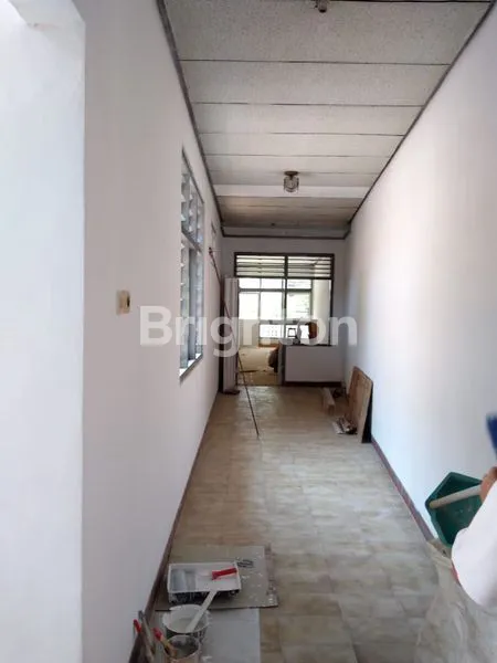 image RUMAH PUSAT KOTA JALAN JEND. BASUKI RACHMAT (7)