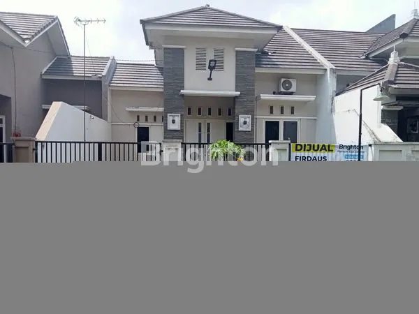 image RUMAH TERAWAT SIAP HUNI DI PONDOK JATI SIDOARJO (1)