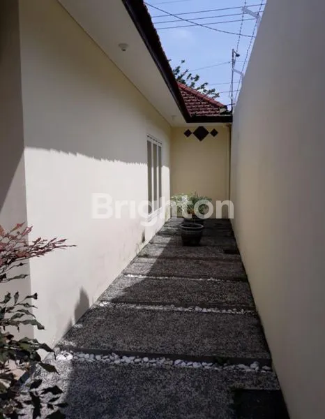 image RUMAH 1 LANTAI NOL JALAN RAYA, TERAWAT SIAP HUNI RAYA KETIMANG (2)