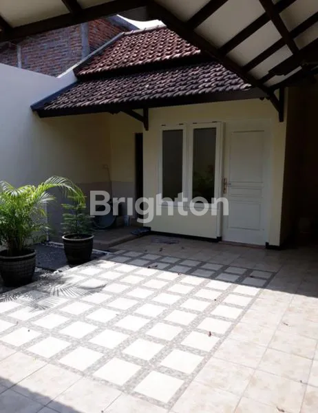 image RUMAH 1 LANTAI NOL JALAN RAYA, TERAWAT SIAP HUNI RAYA KETIMANG (3)