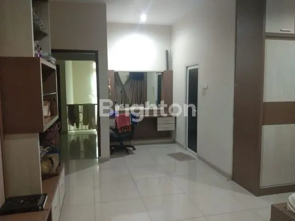 image MEWAN DAN NYAMAN (4)