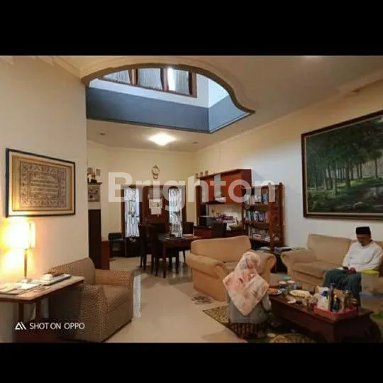 image RUMAH BAGUS 2 LANTAI, STRATEGIS, TENGAH KOTA WONOSOBO, SELANGKAH DARI JALAN PEMUDA (3)