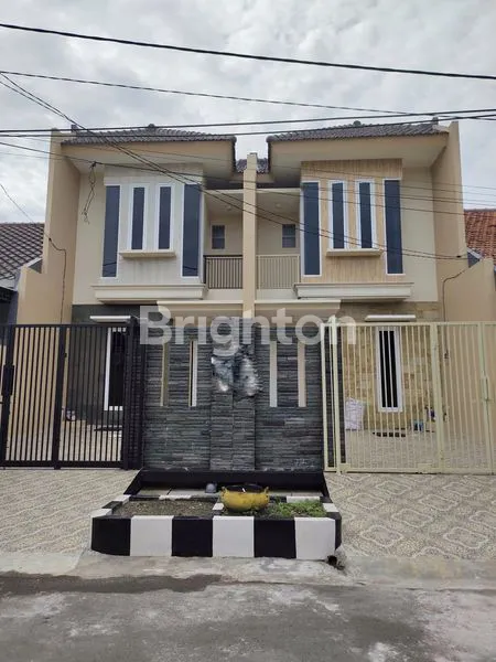 image RUMAH 2 LANTAI (LUXURY & BARU) PENJARINGAN ASRI (1)