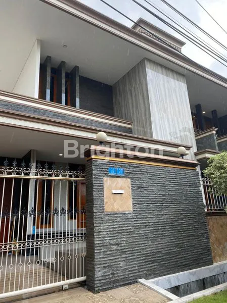 image RUMAH MEWAH DI SURABAYA SELATAN  (1)