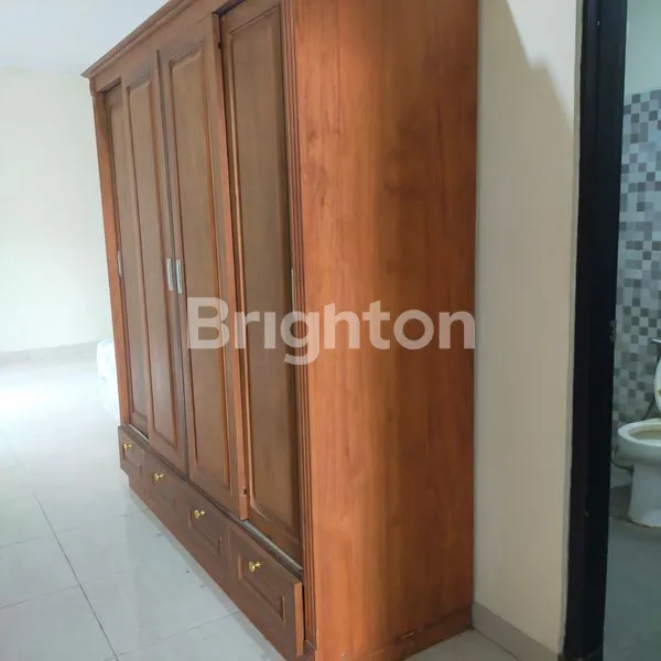 image RUMAH MODERN  DALAM PERUMAHAN EKSKLUSIF 9 MENIT DARI BANDARA ADISUCIPTO (2)