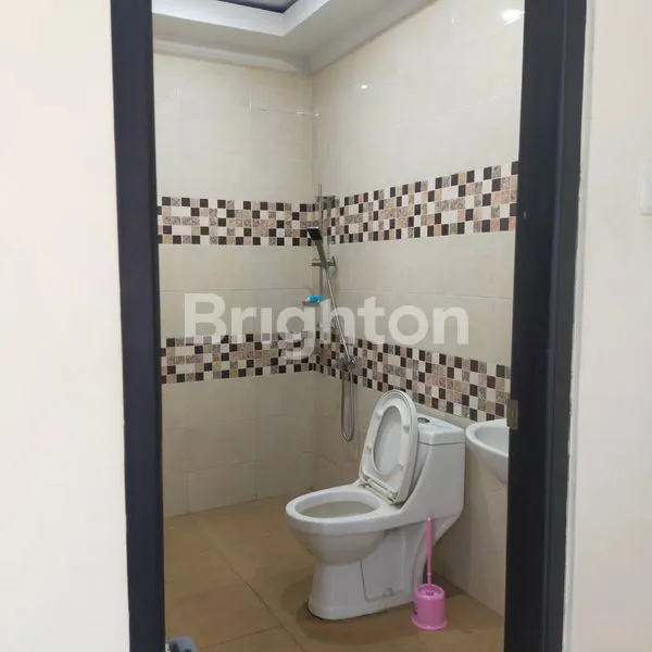 image RUMAH MODERN  DALAM PERUMAHAN EKSKLUSIF 9 MENIT DARI BANDARA ADISUCIPTO (7)