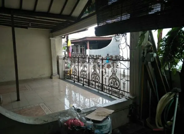 image RUMAH DI KAYURINGIN, BEKASI  (8)