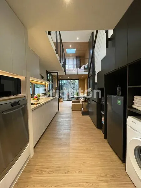 image RUMAH VILLA ASRI SEJUK DI HUNIAN MEWAH RIVERSIDE KOTA MALANG (2)